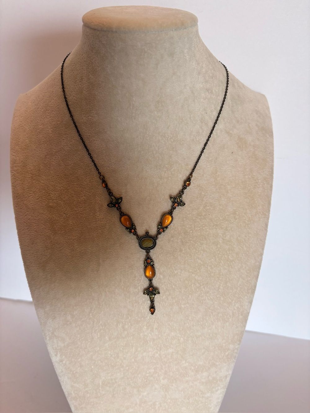 Vintage Style Amber Glass Y Necklace Antique Bronze Victorian Pendant - Picture 5 of 6